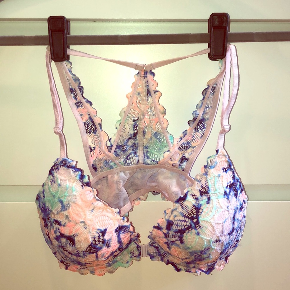 Victoria’s Secret Pink, bra